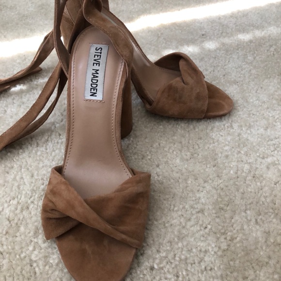 Clary by Steve Madden - Picture 2 of 3